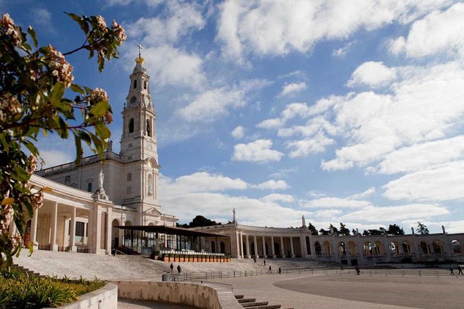 Day trip to Fatima, Batalha Monastery, Ericeira and Òbidos - Practical Considerations and What’s Not Included