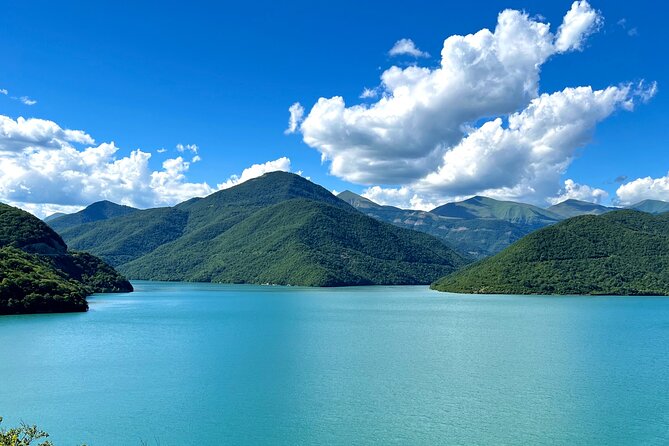 Day Trip to Gudauri and Kazbegi Including 4WD - Tasting Georgian Mountain Cuisine in Pasanauri