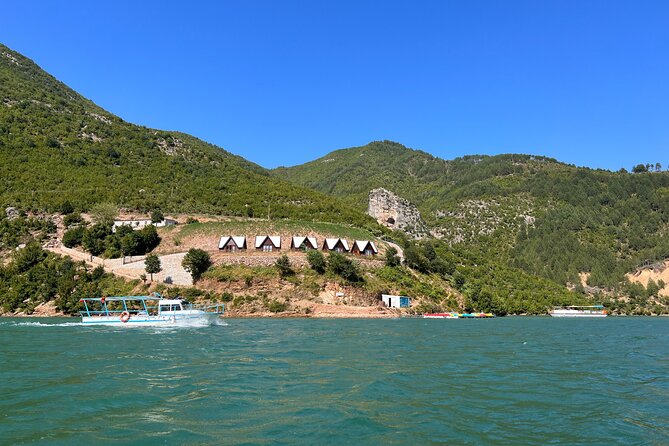 Day Trip to Komani Lake and Shala River from Tirana - Exploring Komani Lake and Its Mountainous Setting