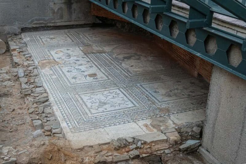 Day trip to León, Astorga, and Castrillo de los Polvazares - Guided Tour of Astorga’s Roman and Architectural Heritage