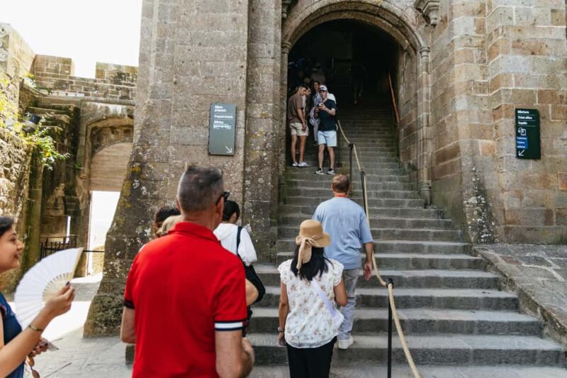 Day Trip to Mont-Saint-Michel from Paris - The Experience of the Guides and Group