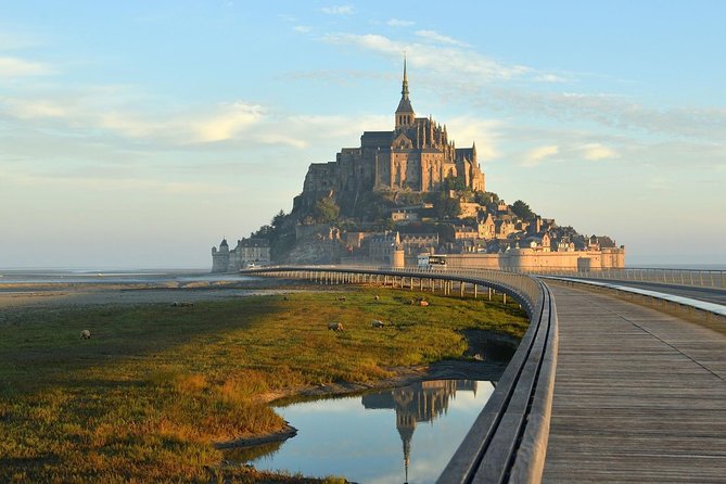 Day Trip with a local driver Mont Saint Michel from Saint Malo 6h - Accessing Mont Saint-Michel: From Parking to the Village