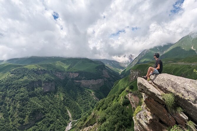 Day Trips to Explore Northern Georgia with Local, Beka - Stepantsminda and the Iconic Gergeti Trinity Church