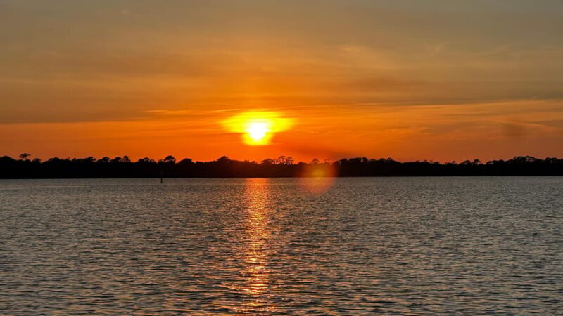 Daytona Beach: Small Group Champagne Sunset Cruise - Daytona Beach: Small Group Champagne Sunset Cruise – An Intimate Water Experience