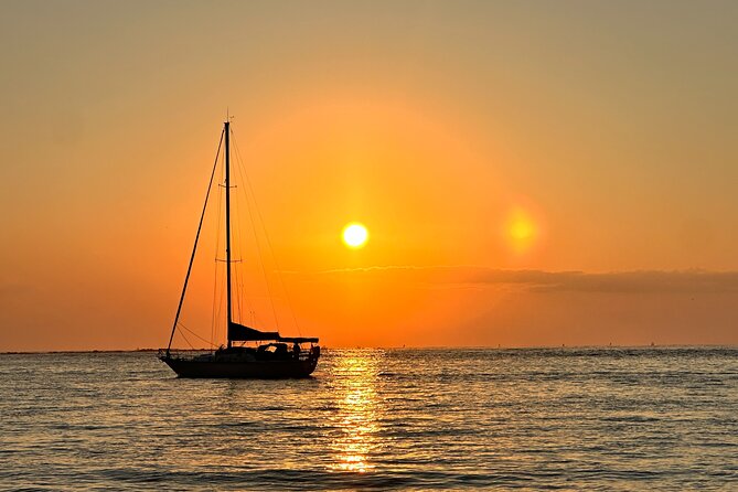 Daytona Beach: Sunrise Cruise on the Atlantic Ocean - Breakfast and Drinks Amidst the Sunrise Splendor