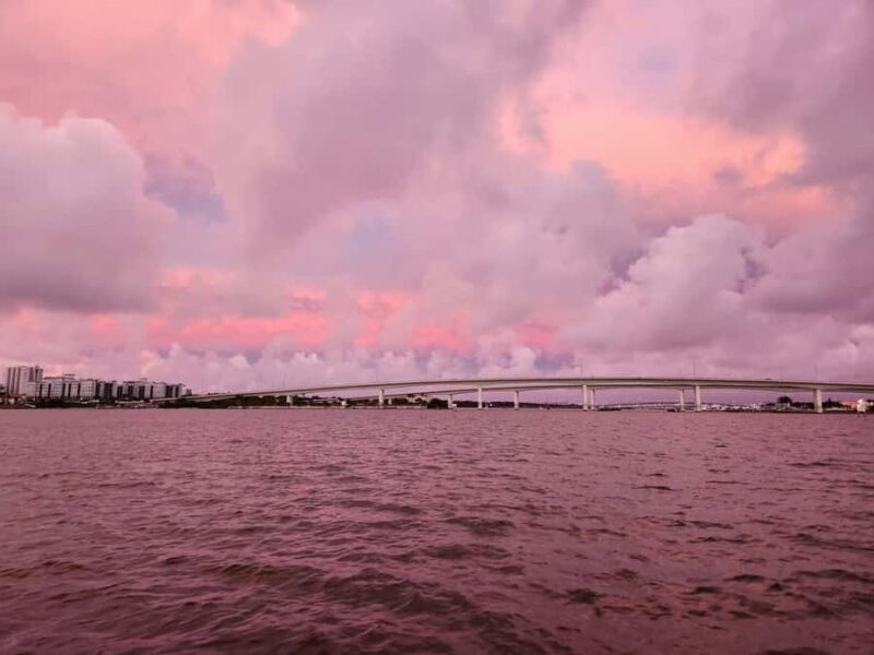 Daytona Beach: Sunset River Cruise with Dolphin Watching - Witness the Spectacle of a Daytona Beach Sunset from the Water