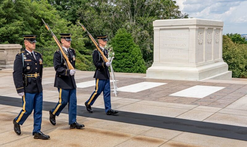 DC: Arlington National Cemetery Guided Walking Tour - The Role of the Certified Tour Guide