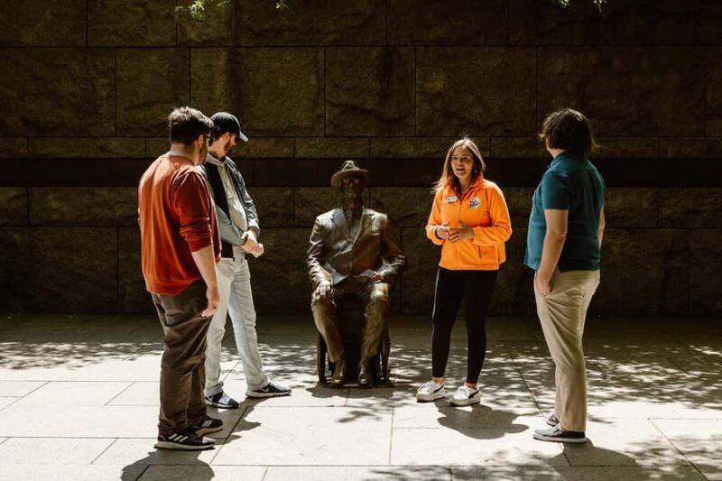 DC: Cherry Blossoms & Tidal Basin Memorials Walking Tour - Discovering the Best Photo Spots with Local Insights