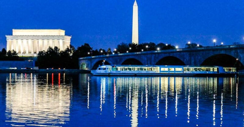 DC: City Cruises Gourmet Brunch, Lunch, or Dinner Cruise - Unparalleled Views of DC’s Monuments
