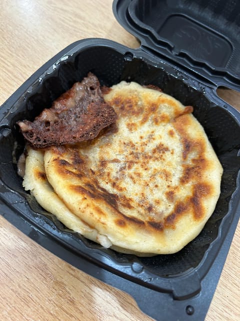 DC: Eastern Market Eats Food Tour (5 Food Stops + Dessert) - Explore Washington DC’s Historic Eastern Market with a Tasty Twist