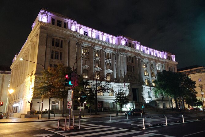DC Ghosts Boos and Booze Haunted Pub Crawl By US Ghost Adventures - Key Points