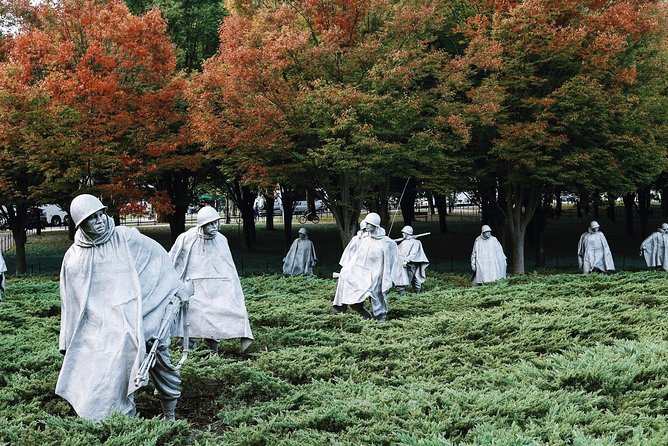 DC Mall w/ Washington Monument Ticket Exclusive Guided Tour - Guide Expertise and Guest Praise