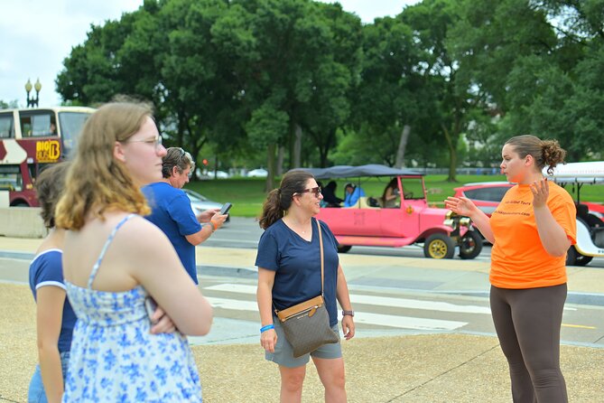 DC Monuments Day or Night American History Guided E-Cart Tour - Comparing Day and Night Options