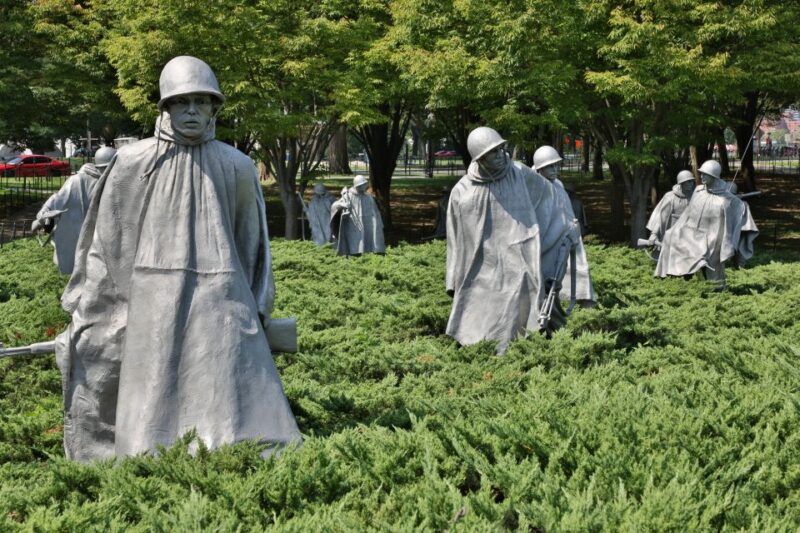DC Monuments: Small Groups, Big Ideas Walking Tour - Exploring the Vietnam Veterans Memorial