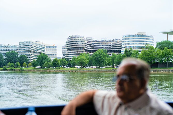 DC Monuments with River Cruise, Cherry Blossoms, Entry Tickets - Starting Point and Tour Schedule