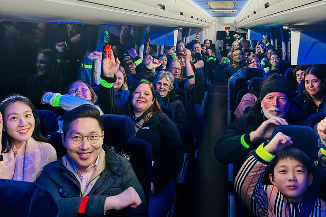 DC Night Tour With Magic LED- Pick Up/Drop, Snacks, LED Bracelets - Explore Washington DC’s Nighttime Landmarks with a Modern Touch