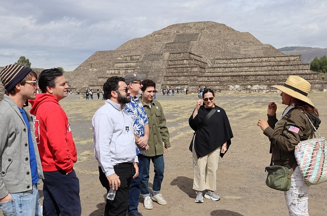 DE Teotihuacan and Basilica DE Guadalupe - Free Time at the Archaeological Zone