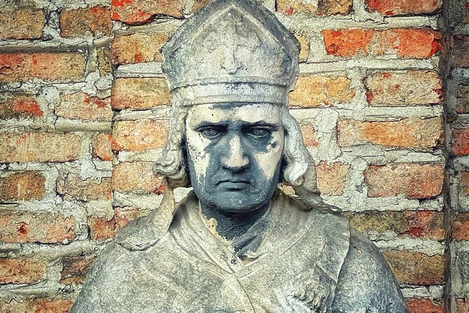 Death and Chocolate: Walking Tour of Munich's Old South Cemetery - Practical Details: Logistics and Accessibility