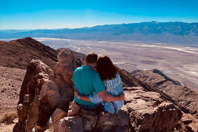 Death Valley Sightseeing & Stargazing from Vegas *Avg. 46 Guests - Evening at Death Valley for Stargazing