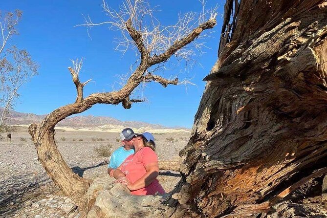 Death Valley Sightseeing & Stargazing from Vegas *Avg. 46 Guests - The Guided Experience and Photography Tips