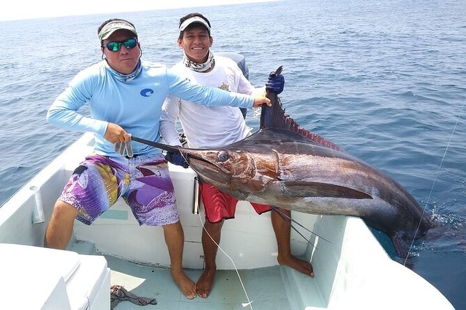 Deep Sea Fishing Tour in Huatulco Bays - Additional Costs and Optional Tipping