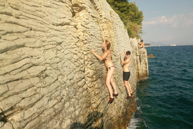 Deep Water Solo and Cliff Jumping Tour in Split - Photos and Lasting Memories
