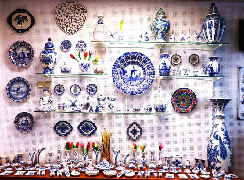 Delft and Volendam: Cheese, Clogs & Windmills (Small Group) - Discovering Delft’s Heritage and Blue Tile Art