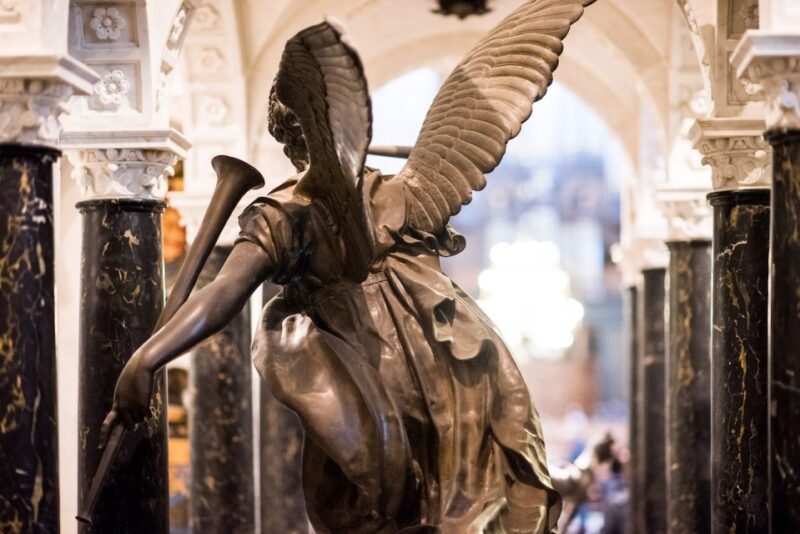 Delft: Entrance Ticket for the Old and New Churches - Climbing the New Church Tower for Panoramic Views
