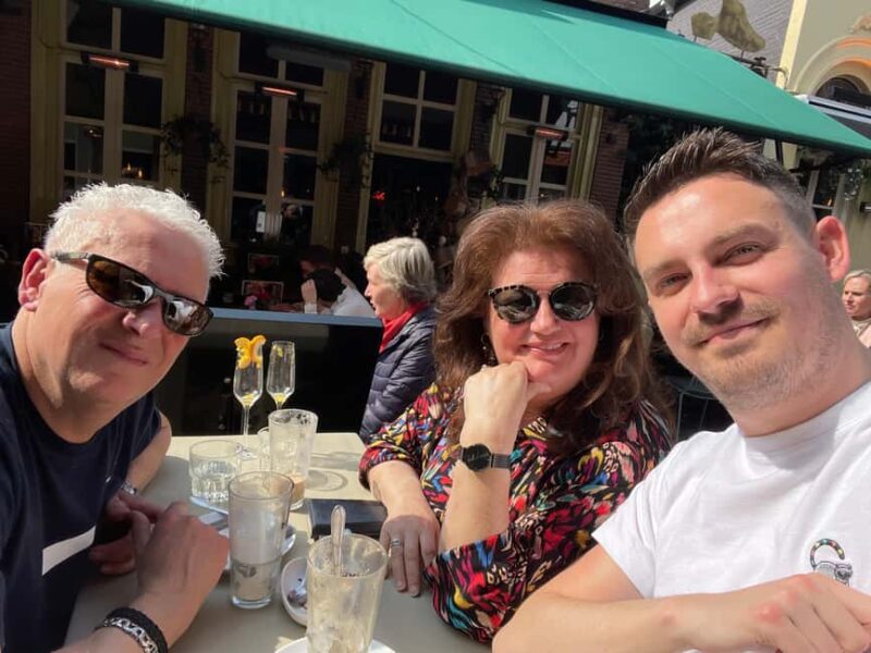 Delft Pub Crawl: Play, Explore, Enjoy! - The Fun of Playing a Group Pub Game