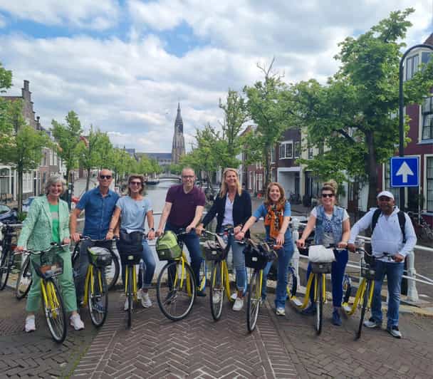 Delft - Step/scootertour in and around the city - Discovering Agnetapark: A Peaceful Neighborhood and Social Innovation