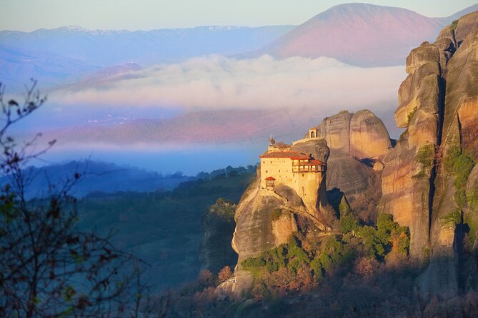 Delphi and Meteora, 2-Days Private Tour - Discovering Delphi: The Heart of Ancient Greece