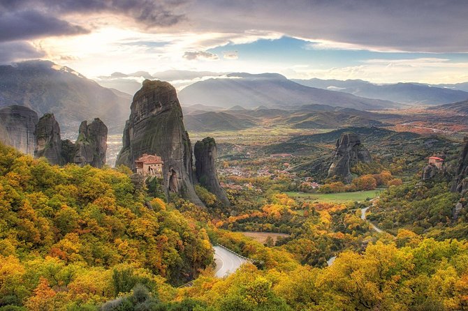 Delphi and Meteora Three Days Tour from Athens - Encountering the Monasteries of Meteora