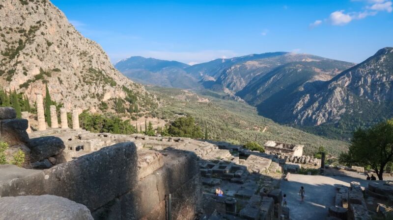 Delphi: Archaeological Site & Museum Ticket with Audio Tour - Navigating the Ruins with Your Smartphone and Audio Guide