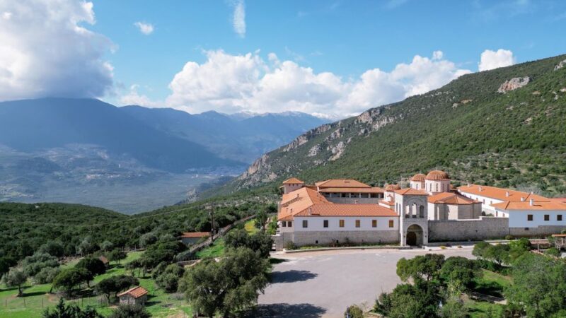 Delphi: Easy Hike from the Monastery to the Mycenaean tomb - Strolling Through the Olive Groves with Local Guides