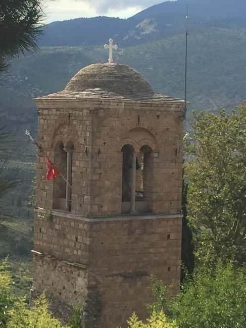 Delphi Full Day Private Excursion 1-8seat - Discovering Arachova: A Picturesque Mountain Village