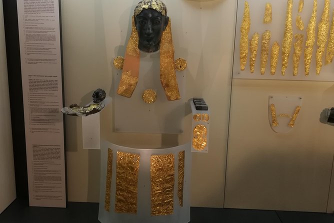 Delphi Full Day Private Tour: Temple of Apollo, Museum, Navel of Earth & Oracle - Lunch Break with Views in Delphi