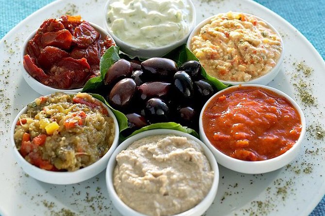 Delphi Full Day Private Trip From Athens With Lunch Overlooking the Sea - Delphi Archaeological Museum and Its Treasures