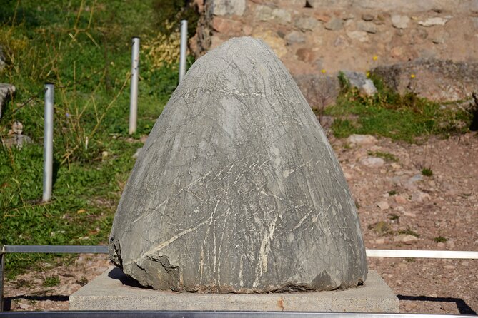 Delphi Full Day Tour luxury private tour - The Delphi Archaeological Museum and Temple of Apollo