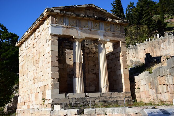 Delphi Full Day Tour luxury private tour - Visiting the Byzantine Hosios Loukas Monastery