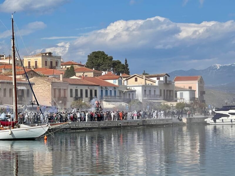 Delphi full Day tour, Osios Loukas and Arachova - Discovering Arachova’s Mountain Charm and Local Atmosphere