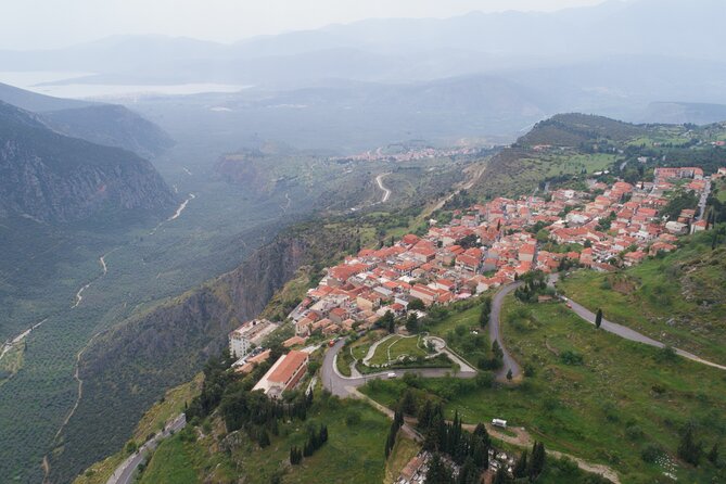 Delphi full day V.R audio guided tour with entry ticket - Exploring the Ruins of Delphi: The Ancient Town and Site