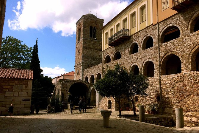 Delphi Meteora and Thermopylae 3-Day Private Tour - Hotel Stays and Optional Guided Tours