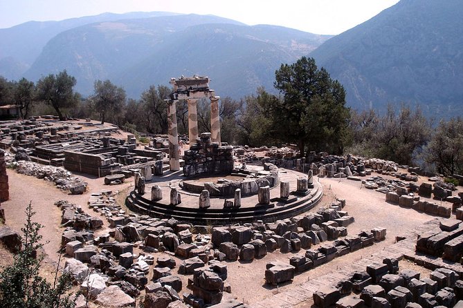 DELPHI Private Day Tour PLUS Hiking, BIking or Olive Tasting - Customizable Outdoor Adventure: Hiking or Biking from Delphi