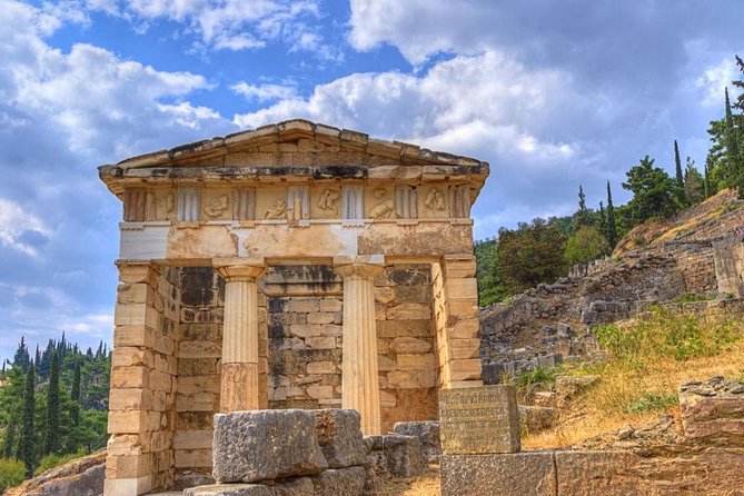 Delphi/Thermopylae Private Day Tour from Athens/Pireaus - What’s Included and What’s Not