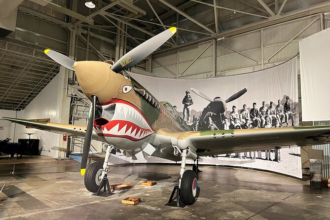 Deluxe Pearl Harbor, USS Arizona Memorial & Honolulu City Tour - Visiting the Battleship Missouri Memorial