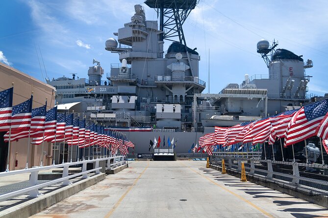 Deluxe Pearl Harbor, USS Arizona Memorial & Honolulu City Tour - Exploring the Pearl Harbor Aviation Museum