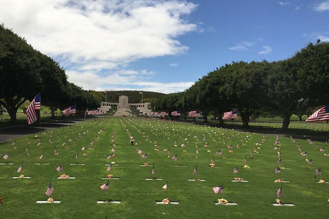 Deluxe Pearl Harbor, USS Arizona Memorial & Honolulu City Tour - Downtown Honolulu and Punchbowl National Cemetery Highlights