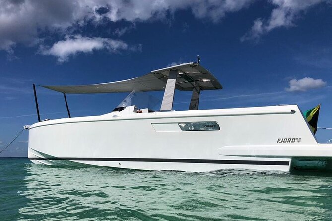 Deluxe Private Boats - 36 ft Fjord - Premium Beverages Including JW Black Label and Tequila