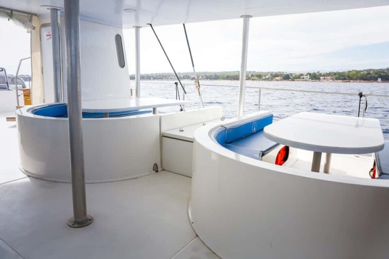 Denia/Jávea: a day at sea with paella on Isla Portitxol - The Onboard Experience: Friendly Guides and Music