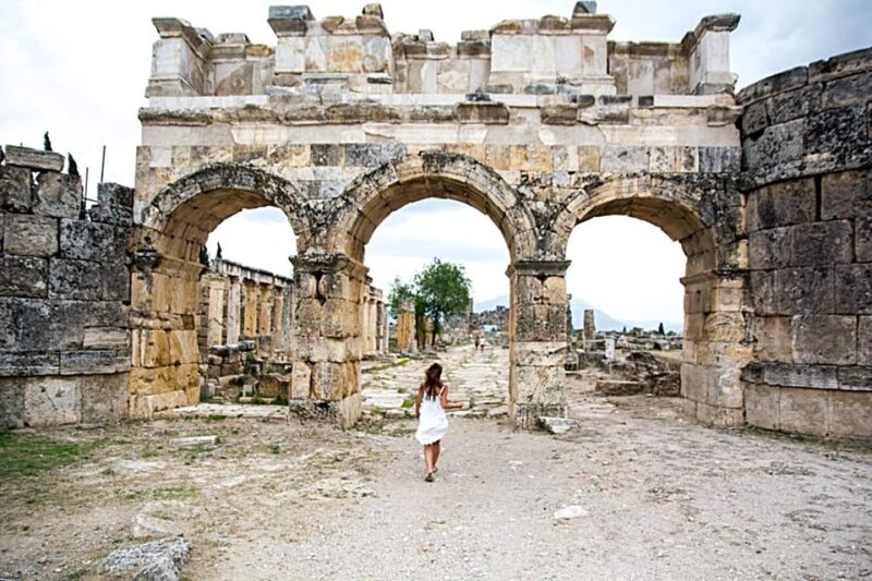 Denizli Airport-Pamukkale Tour-Transfer to Antalya or Kas - Visiting Karahayit’s Red Springs Before Pamukkale